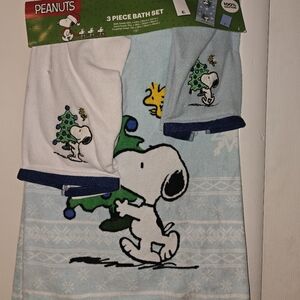 Peanuts Snoopy Holiday Bath Set